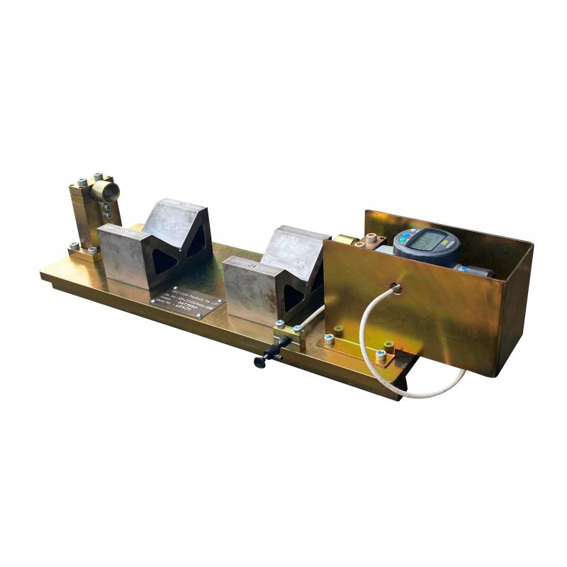 Horizontal Shrinkage Comparator for Concrete | Geo-Con Products